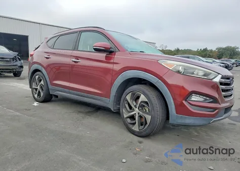 2016 Hyundai Tucson Limited z USA, uszkodzony, nr VIN KM8J33A20GU142523